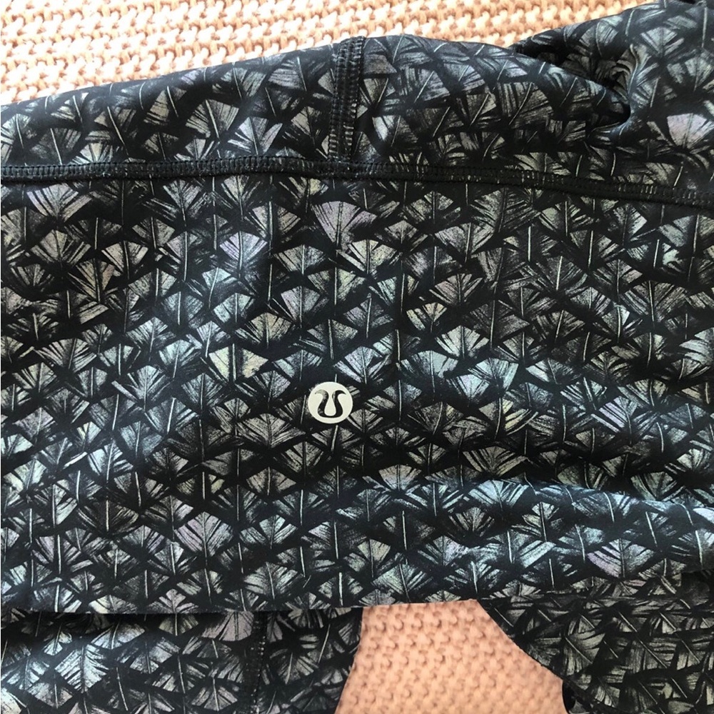 Black Wunder Under Lululemon leggings
